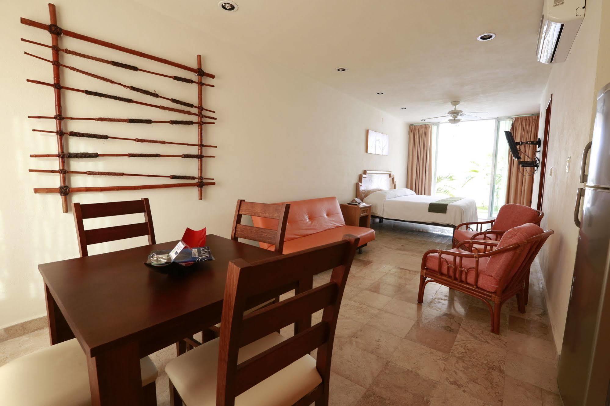 פורטו אוונטורס Coral Maya Stay Suites מראה חיצוני תמונה