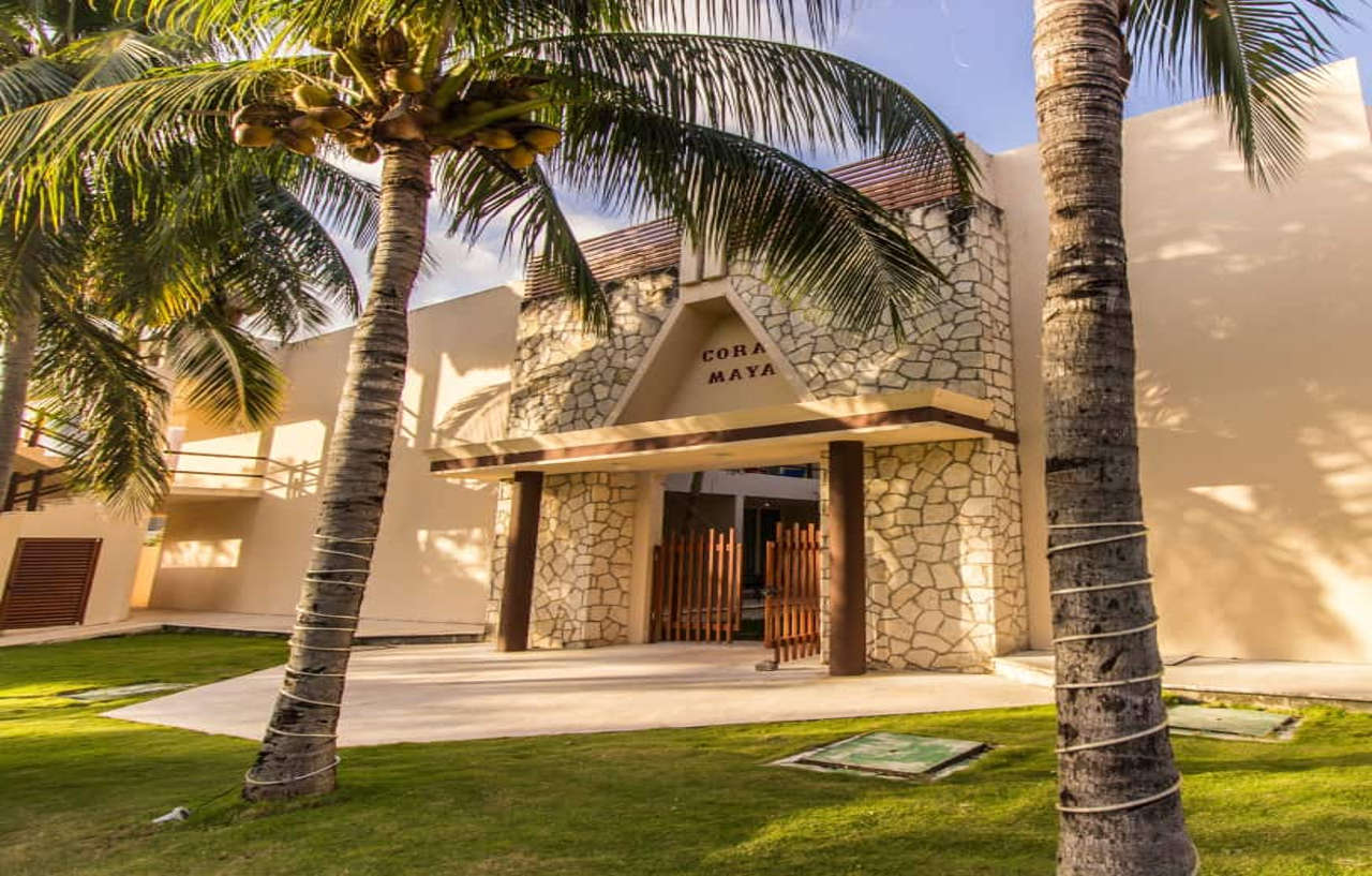 פורטו אוונטורס Coral Maya Stay Suites מראה חיצוני תמונה
